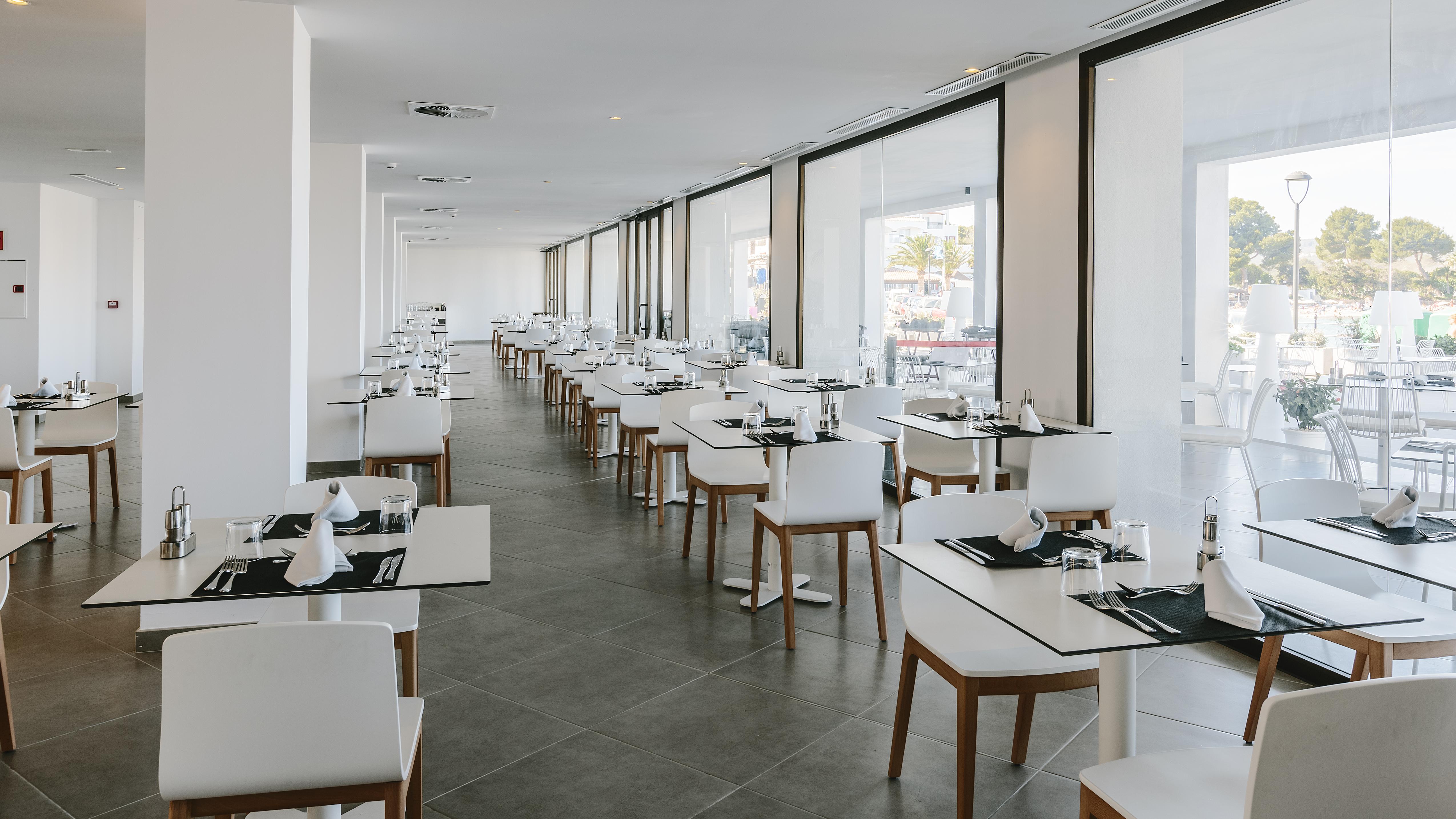 Отель Aluasoul Ibiza - Adults Only Эс-Кана Экстерьер фото