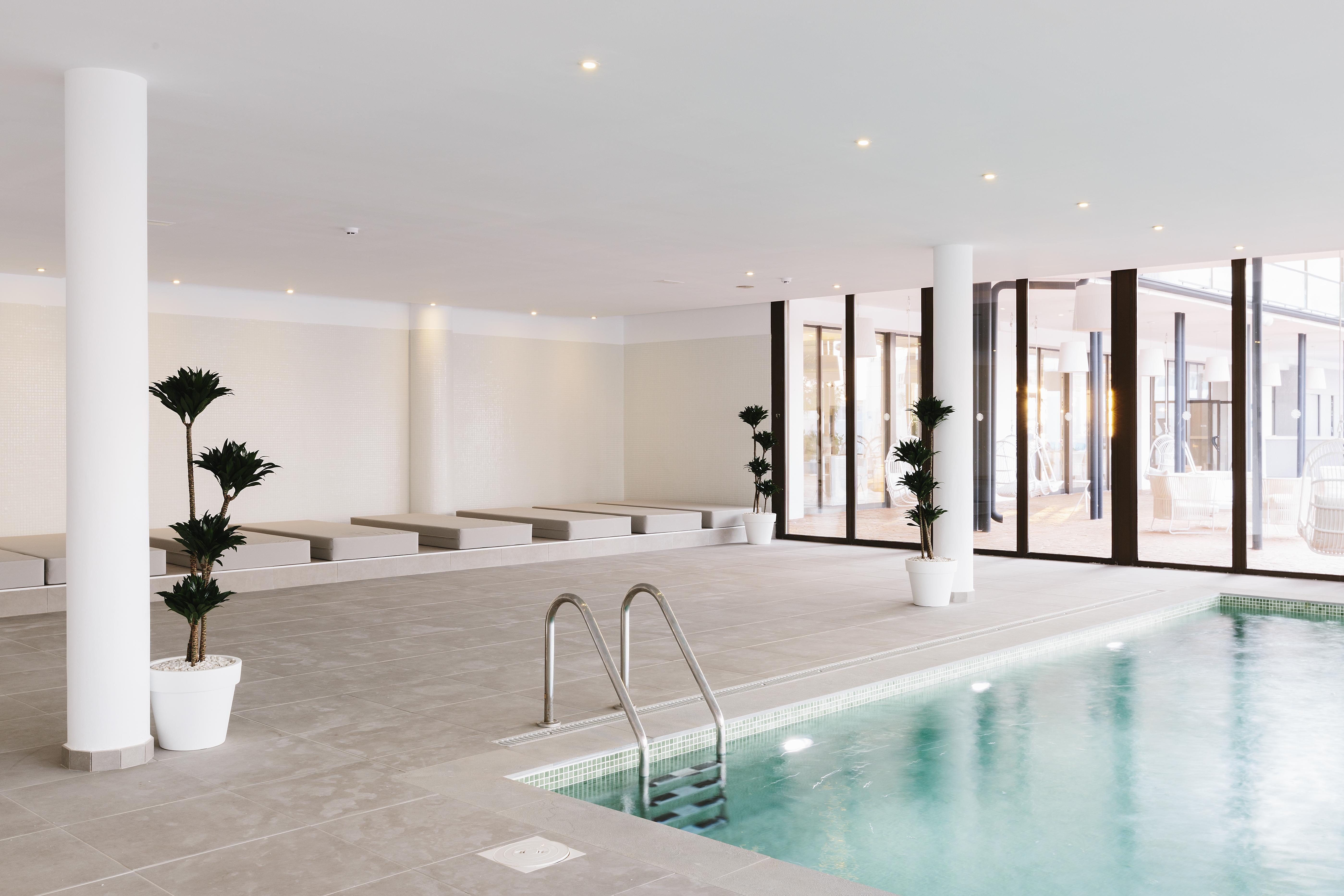 Отель Aluasoul Ibiza - Adults Only Эс-Кана Экстерьер фото
