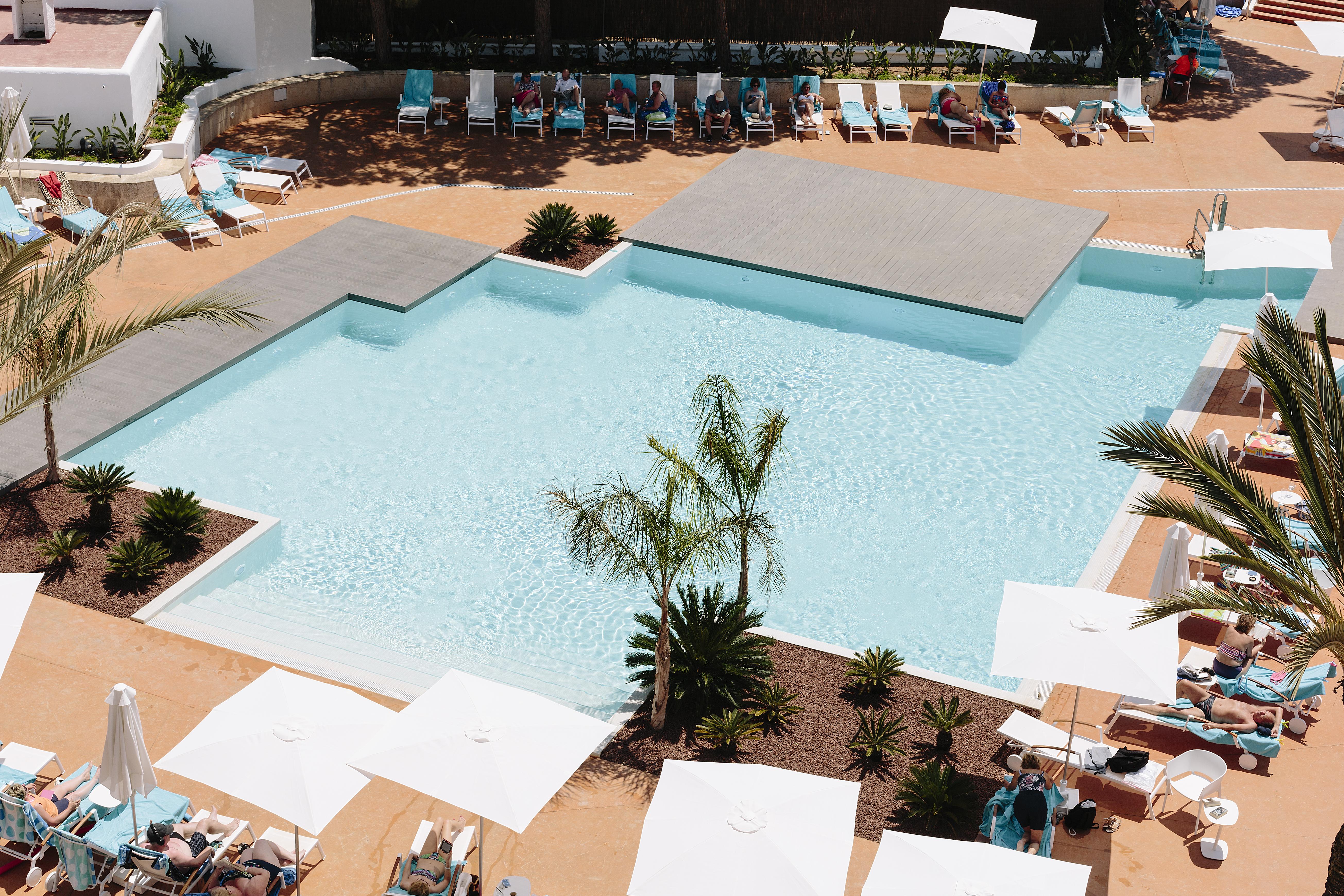 Отель Aluasoul Ibiza - Adults Only Эс-Кана Экстерьер фото