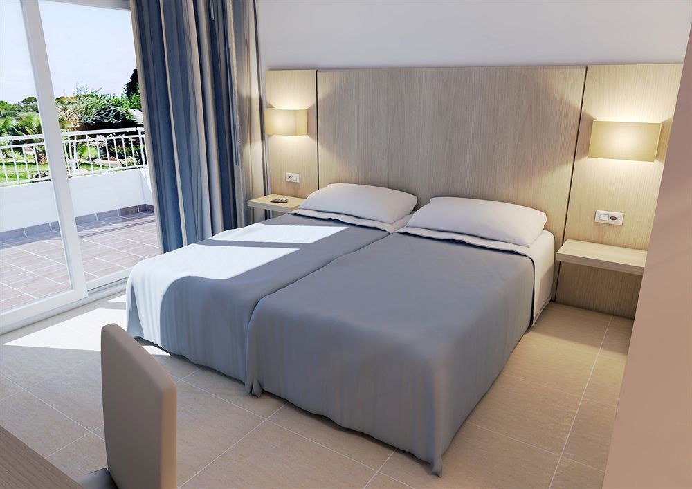 Отель Aluasoul Ibiza - Adults Only Эс-Кана Экстерьер фото